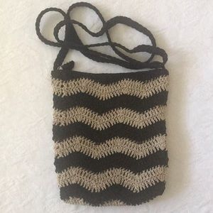 Woven crossbody handbag small